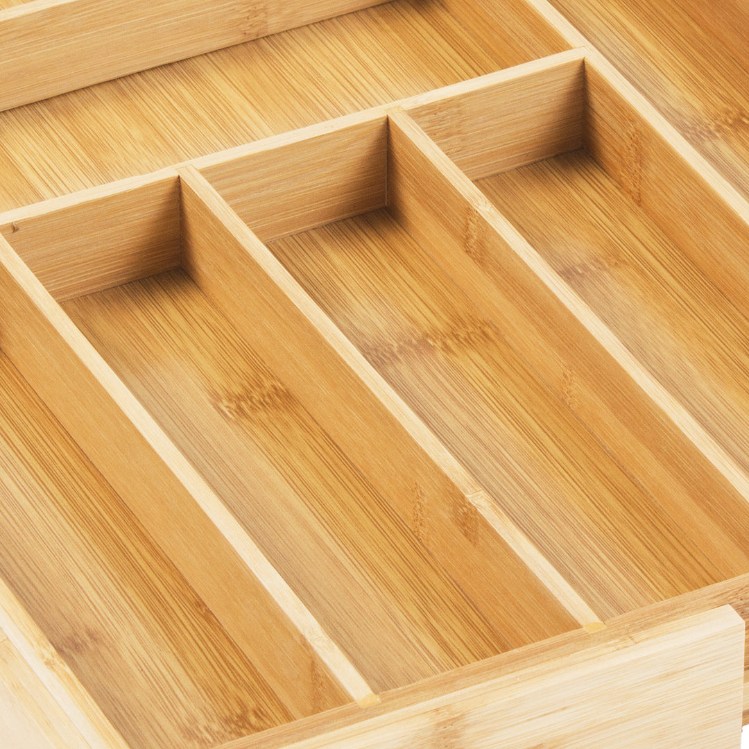 GreenBlue GB379 Juego de 2 Organizadores de Bambú para Cubiertos, Bandeja Extensible, 7 Compartimientos Básicos y 2 Extraibles para Utansilios de Cocina, Organización de Cajón de Cubertería, Dim.: 32,5-50x43x45cm, 2 unidades