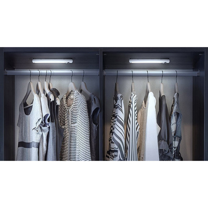 Pilas para sensor PIR de luz de cocina bajo el armario