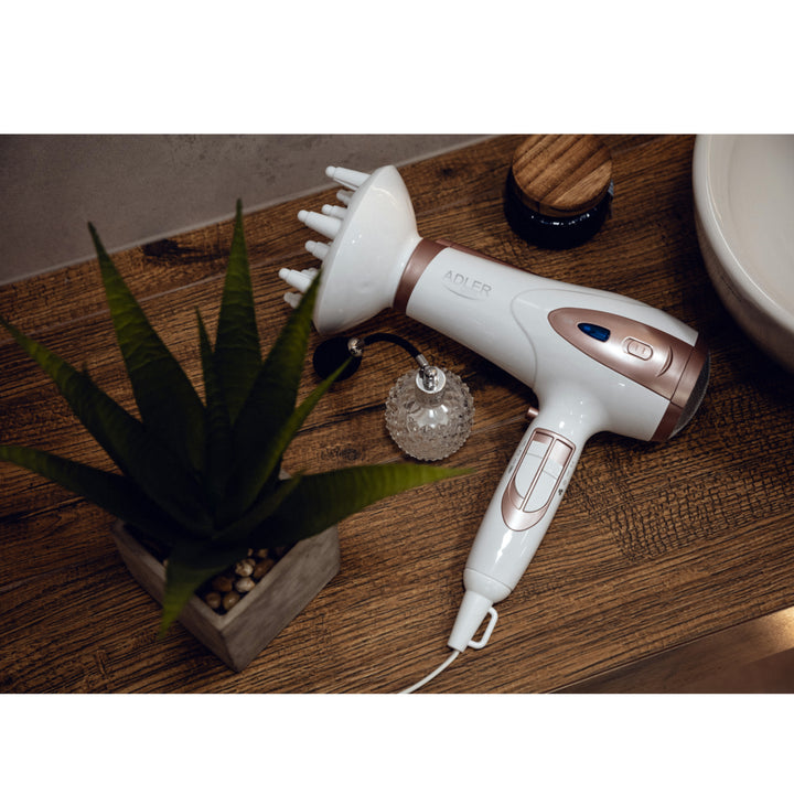 Adler AD 2248 Secador de cabelo com ionização por jato frio
