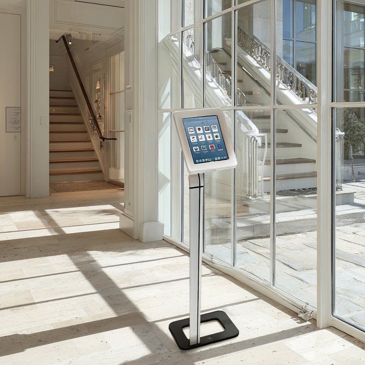 Suporte de chão Maclean MC-645 para iPad, Galaxy Tab e tablets Goclever com sistema anti-roubo