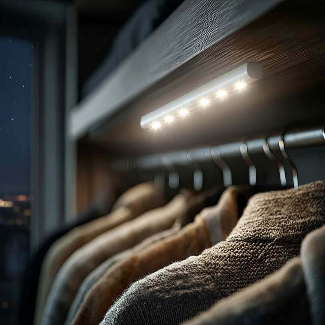 Regleta LED Iluminación de armarios con detector de movimiento, para mueble de cocina Maclean Energy MCE123 - Regleta LED