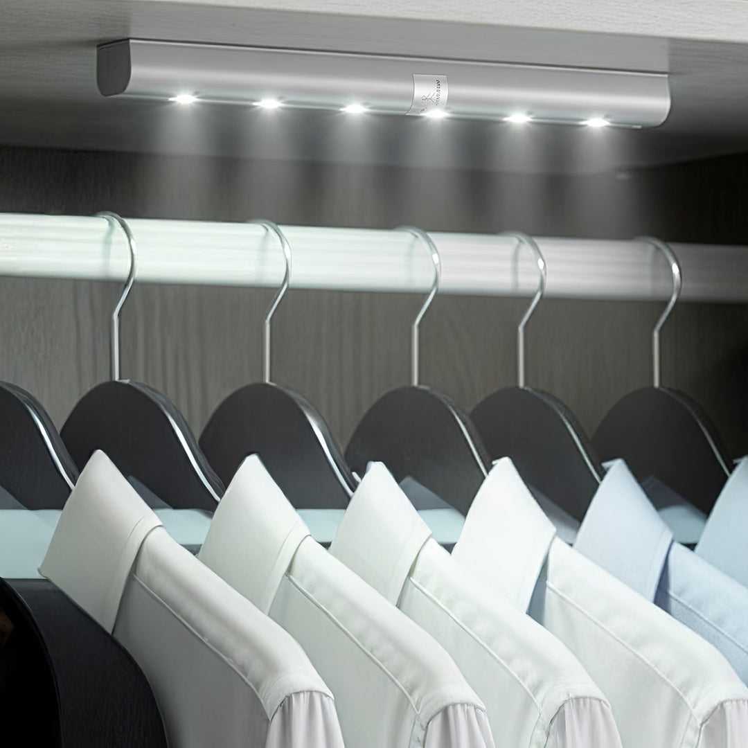 Regleta LED Iluminación de armarios con detector de movimiento, para mueble de cocina Maclean Energy MCE123 - Regleta LED