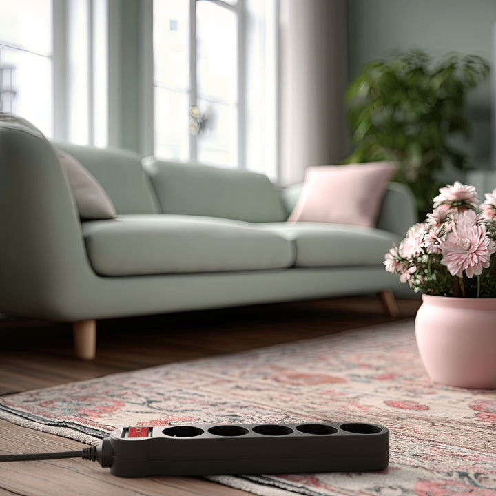 Maclean Energy MCE183 Power Strip 5 cabo de extensão de saída com interruptor