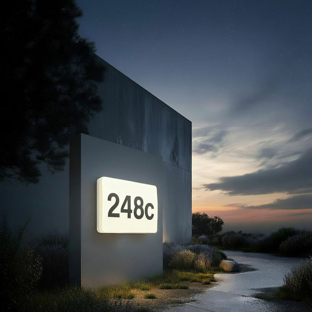 Lâmpada LED com número de casa e sensor crepuscular 950lm 12W IP65 resistente à radiação solar (à prova de UV) Maclean Energy MCE292 Wbranco