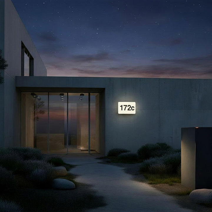 Lâmpada LED com número de casa e sensor crepuscular 950lm 12W IP65 resistente à radiação solar (à prova de UV) Maclean Energy MCE292 Wbranco