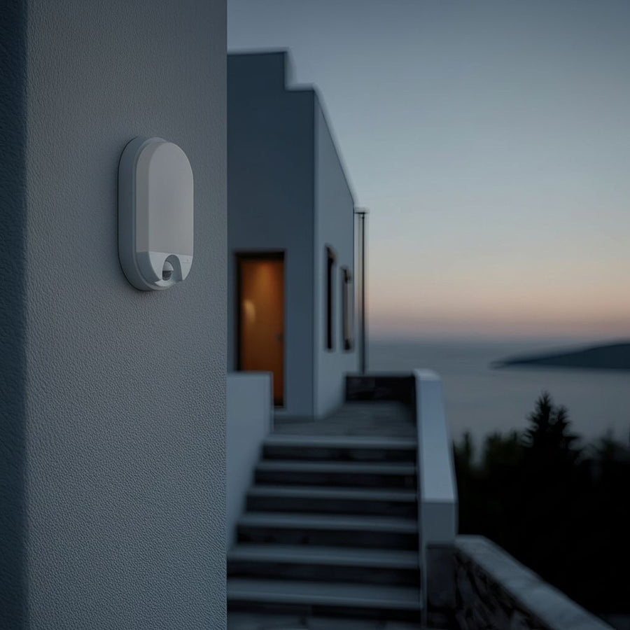 Lámpara LED con sensor de movimiento por infrarrojos 1100lm 15W IP54 blanco, blanco natural (4000K) MCE340 W Maclean Energy