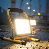 Suporte de chão para holofotes LED Tripé para holofotes de trabalho Tripé para holofotes de construção Aço giratório (para MCE550 / MCE650)