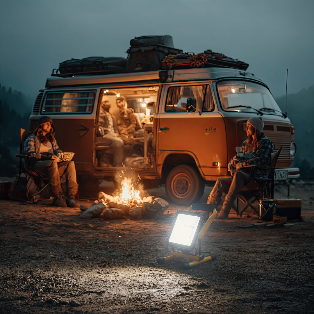 Suporte de chão amarelo Maclean MCE632 para projetores LED de aço Maclean com ângulo ajustável MCE550/650 MCE652