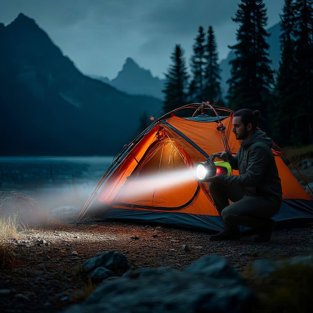 Lanterna LED Maclean 3 em 1, função powerbank, 3 modos de luz, 5W XM-L-T6, branco frio 6500K, 3,7V 3x18650, 4500mAh, MCE345