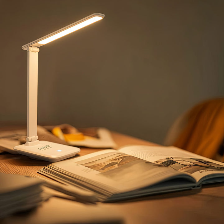 Lâmpada de mesa LED regulável Lâmpada de mesa de 9W com carregador de indução Qi