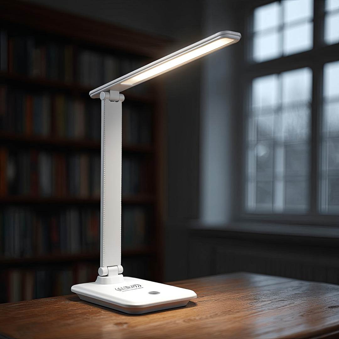 Lâmpada de mesa LED regulável Lâmpada de mesa de 9W com carregador de indução Qi