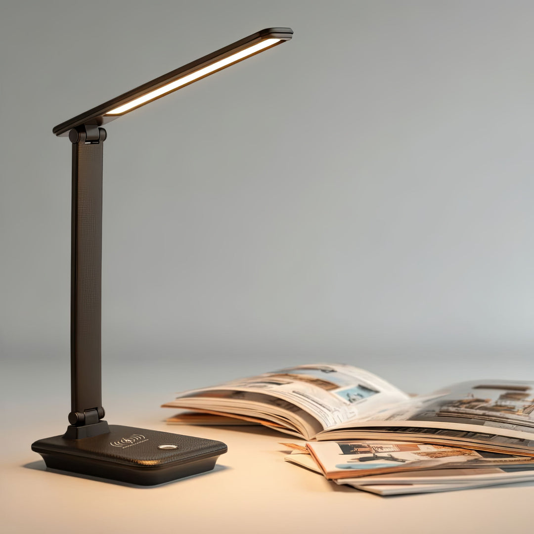 Lâmpada de mesa LED regulável Lâmpada de mesa de 9W com carregador de indução Qi