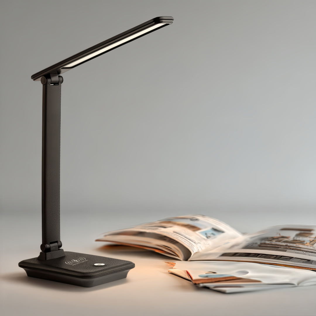 Lâmpada de mesa LED regulável Lâmpada de mesa de 9W com carregador de indução Qi