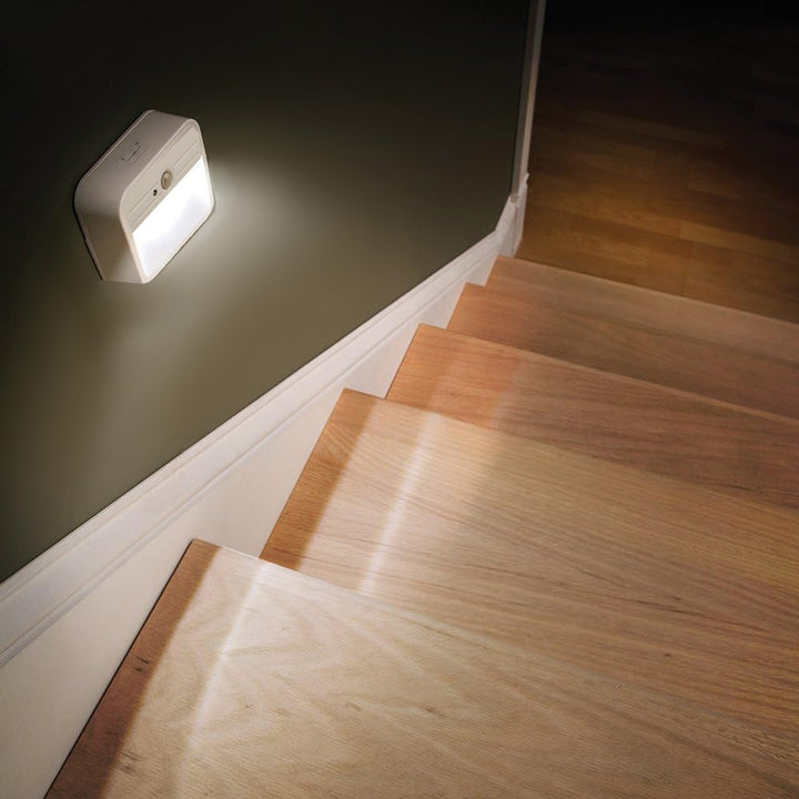 Maclean MCE363 Luz LED de escalera con sensor de movimiento y crepuscular, temp. 4000K, 4 LEDs, Alcance 3-4m