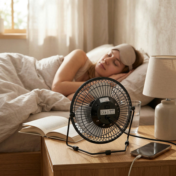 Ventilador de sobremesa Mesko, diámetro de 15 cm, alimentación por USB, oscilación vertical, MS 7322