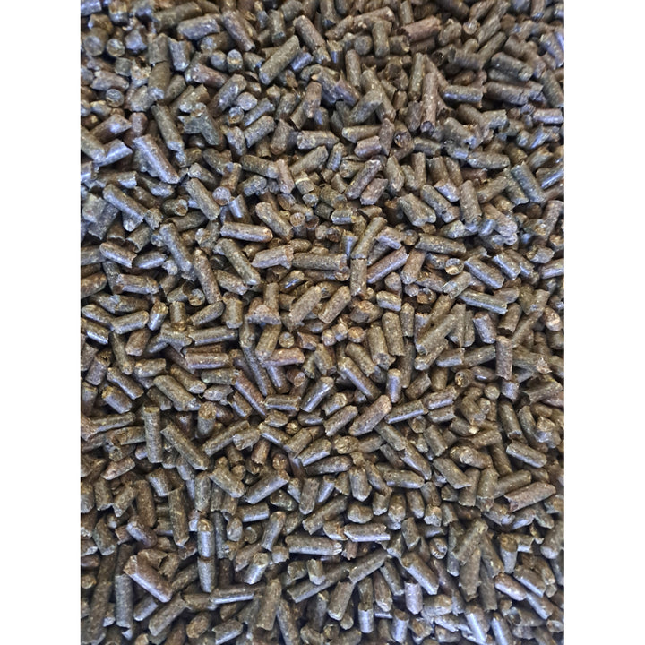 Animax Bolas de hierba, alimento para caballos, a base de hierba de la tierra de los lagos, bolsa de 15 kg.