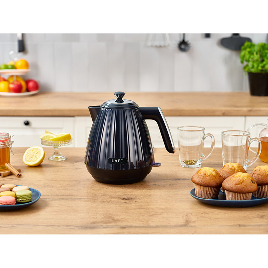 Chaleira Elétrica Lafe, Design Minimalista, 2200 W, 1,7 L, Preta,