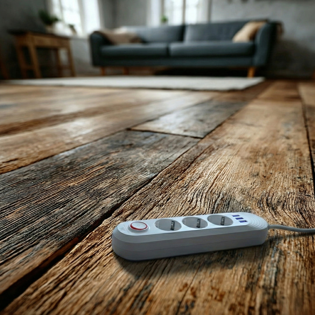 Regleta de enchufes Maclean, cable alargador de 3 tomas + 3xUSB, 110-240 V CA 50/60 Hz, 2,1 A máx. 2500 W, 1,5 m, blanco, MCE394 W