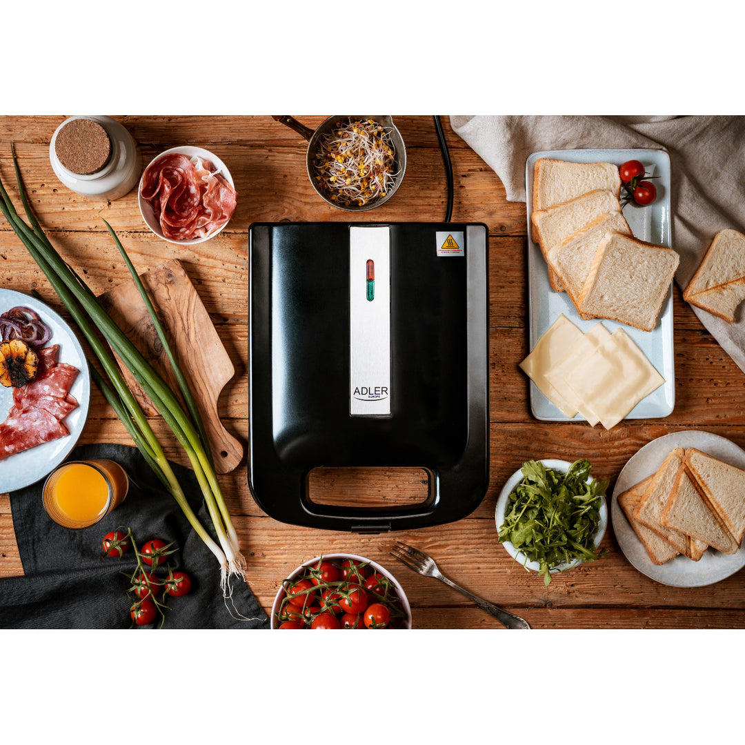Adler AD 3055 negra sandwichera de 2000 W para 4 sandwiches