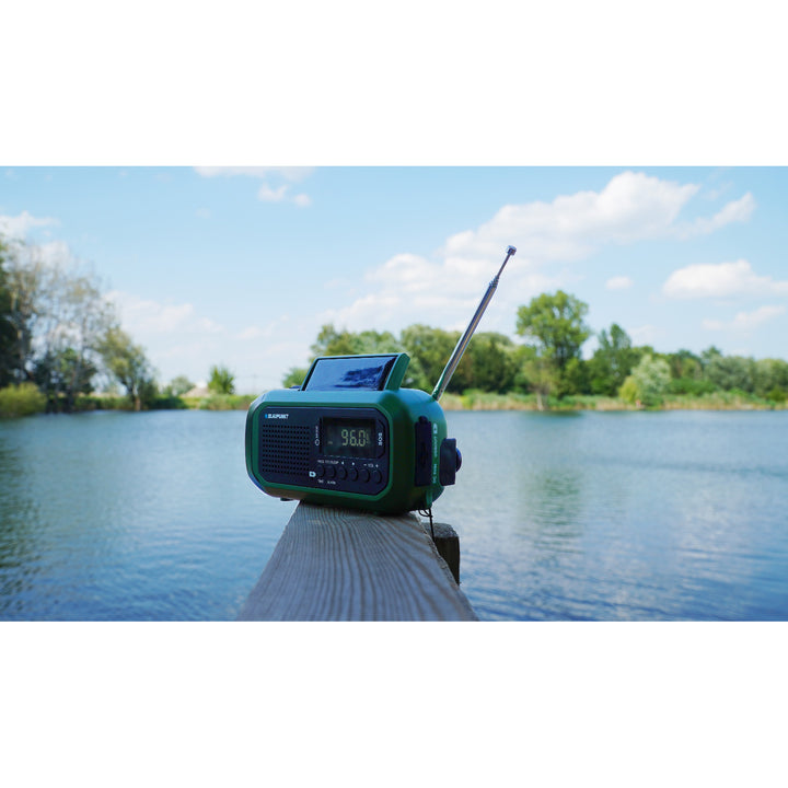 Rádio Blaupunkt alimentado por rede elétrica/bateria, lanterna LED, indicador SOS, antena, ER20