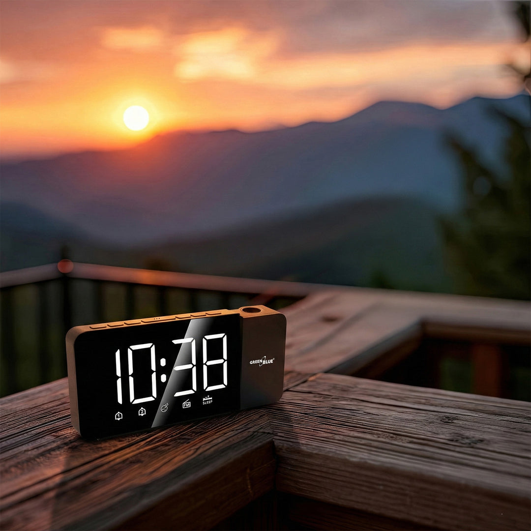 Radio despertador digital LED con proyector GreenBlue, radio FM, alarma, reloj 12/24, alimentación USB 5V DC + CR2032, GB172