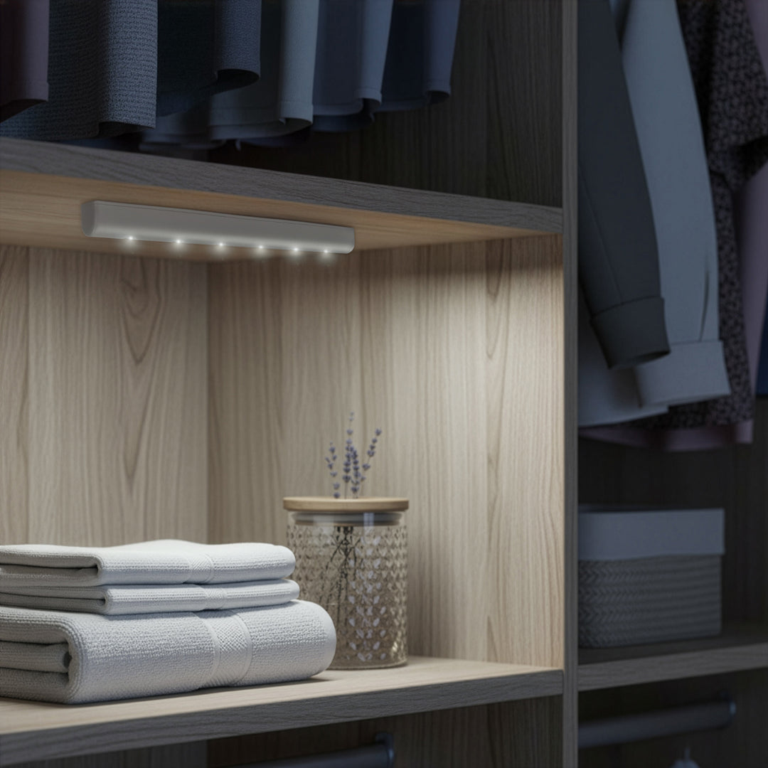 Lámpara de cocina bajo armario Maclean 6LED, oblonga, con sensor de movimiento, 5xAA, MCE123 + 5x pila alcalina AAA Varta Industrial