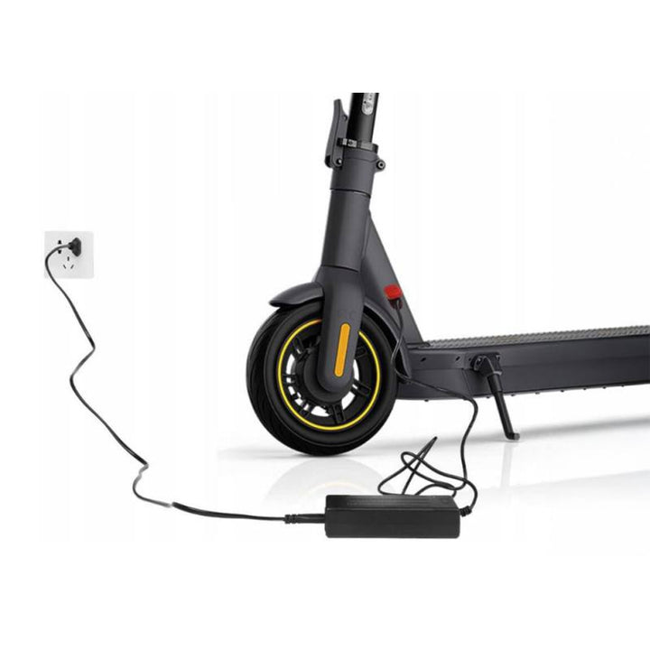 Cargador universal Lextool para scooters y vehículos eléctricos, 54,6V 2A, 6 enchufes DC, LXG95