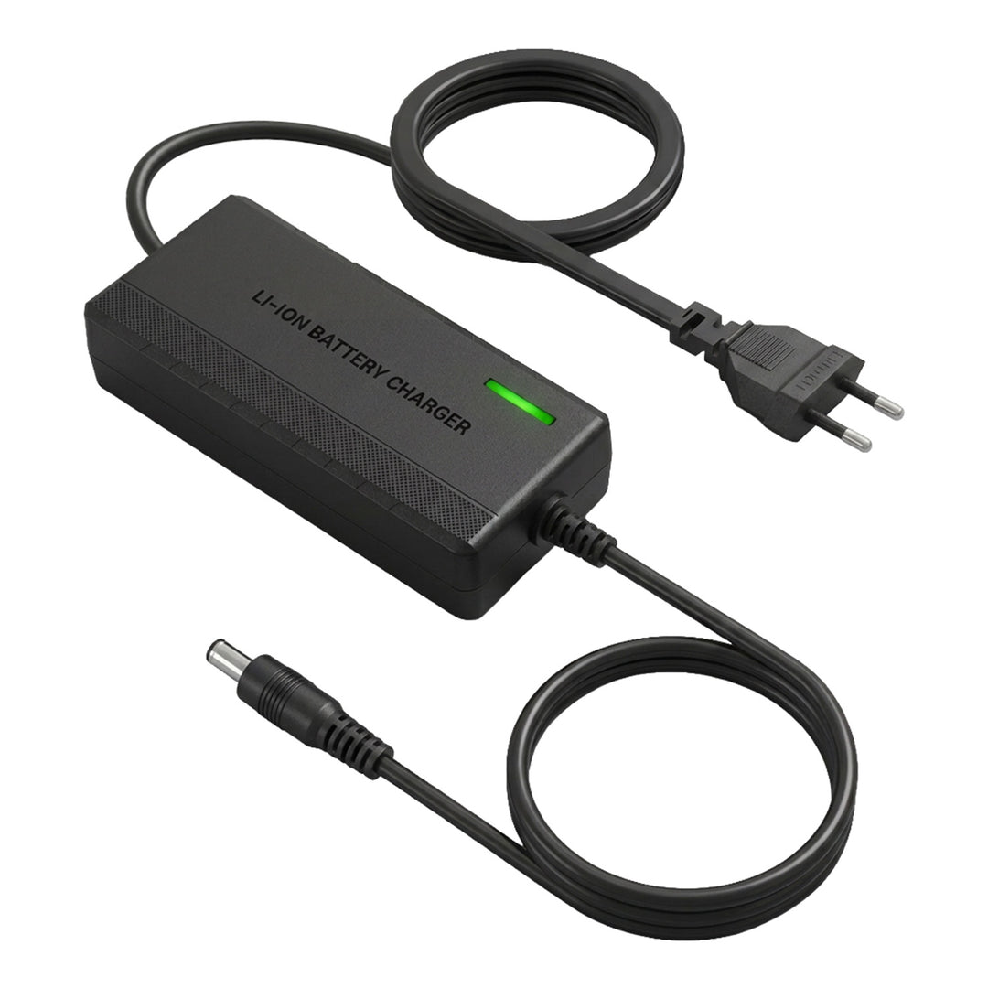 Cargador universal / Fuente de alimentación Maclean Energy, para patinetes, 54,6 V CC, 2 A, máx. 110 W, carga rápida, 6 enchufes, MCE665