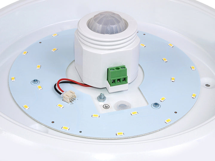 Plafón LED de 12W con sensor de movimiento PIR y fuente de alimentación de emergencia, alcance de 6m Maclean Energy MCE131 ACU