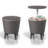 A mesa do bar do jardim: mesa de coquetéis e uma confortável geladeira Curver Outdoor