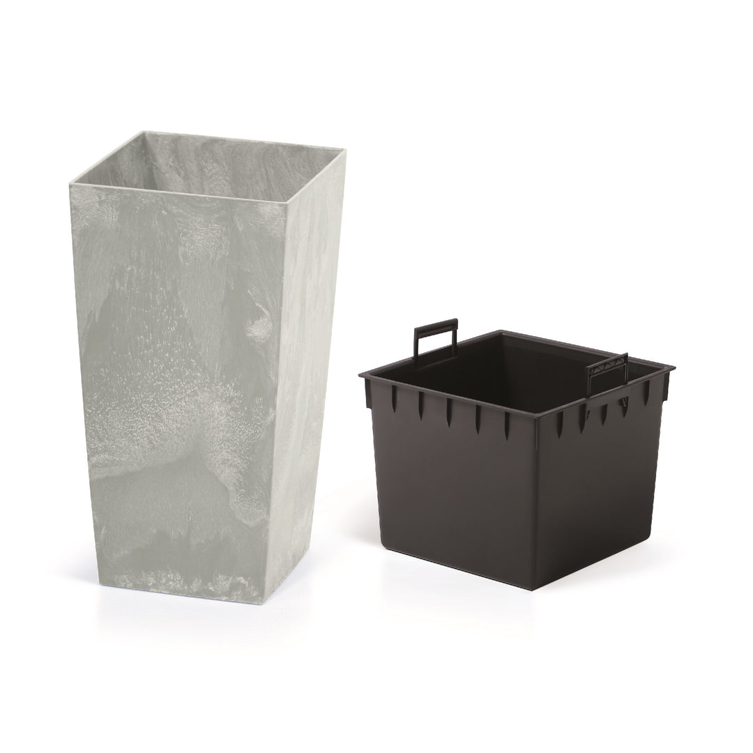 Floreira com inserção de cor e padrão imitando concreto Urbi Square Beton DURS140B-422U