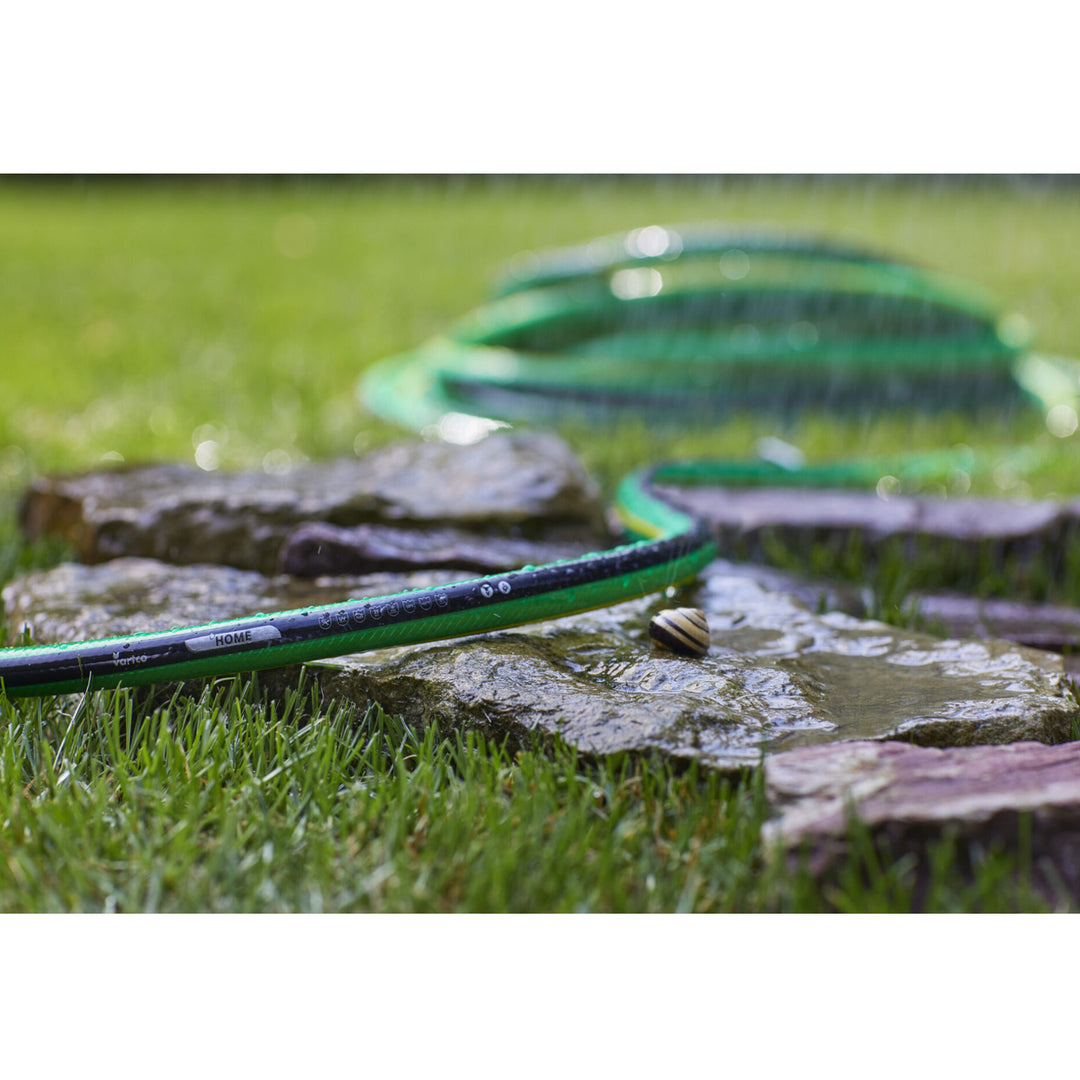 Manguera de agua de 4 capas antitorsión para riego de jardín Manguera flexible de poliéster con trenzado cruzado resistente a los rayos ultravioleta 27 Bar 1/2" 30m