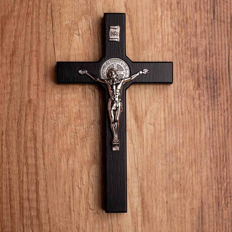 Cruz de madeira de São Bento Pendente Cruz com Símbolo da Paixão (Preto, 22x12x1,8cm)